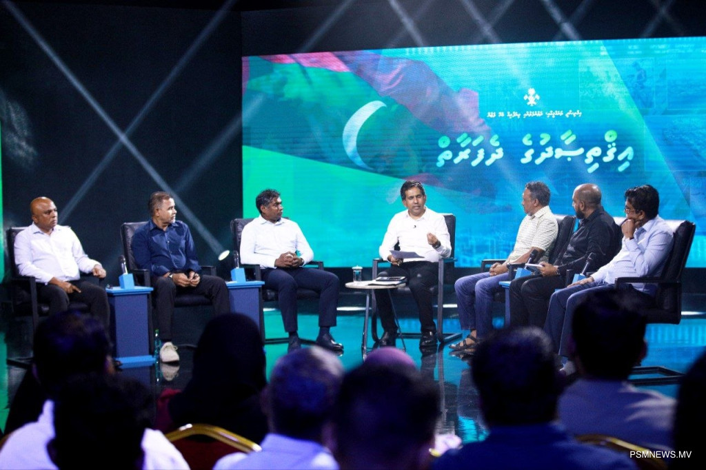 "ހަނގުރާމައިގެ ސަބަބުން ތެލުގެ އަގު 3 ގުނަ އުފުލުނު"
