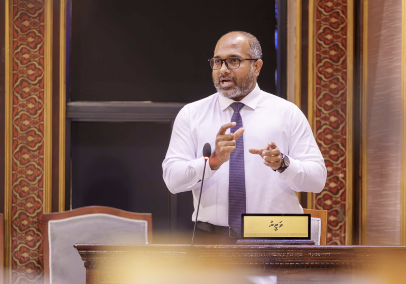 ފުލުހުންގެ ބަހަކީ ސިޔާސީ ބަހަކަށް ވާނަމަ ގަބޫލުކުރަން ދަތިވާނެ: ނަޝީދު