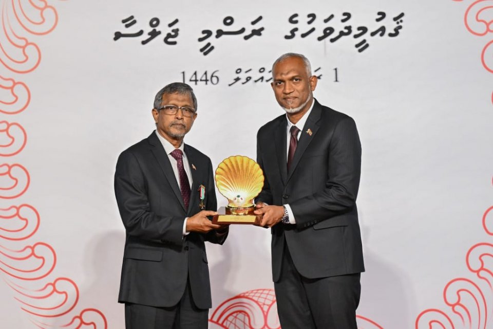 ޤައުމީ ދުވަހުގެ ޖަލްސާގައި ޝަރަފުވެރިކަމާއި، ހިތްވަރު ދިނުމުގެ ޤައުމީ އިނާމު ދޭނެ