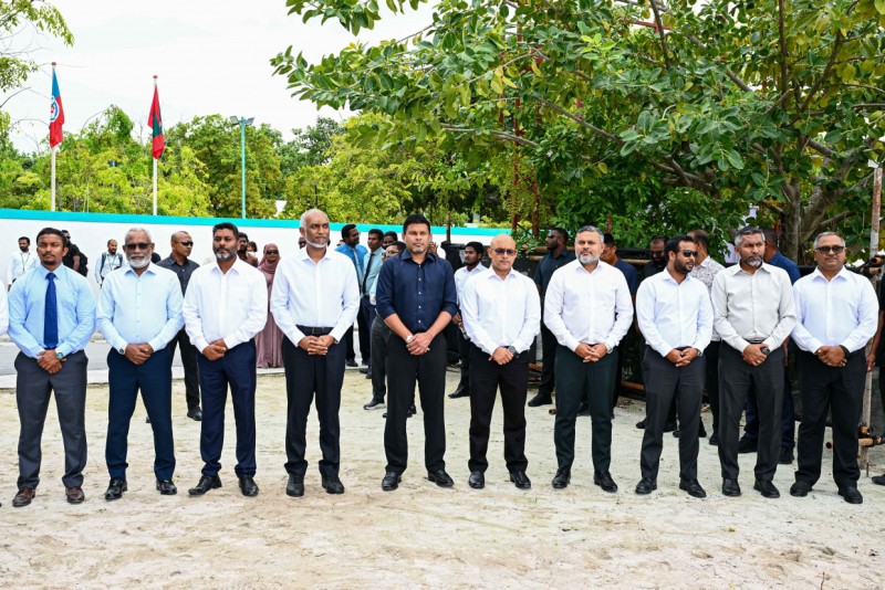 ސިޔާސީ މުވައްޒަފުން މަދުކުރާ ކަމަށް ޒަރީރު ވިދާޅުވި ނަމަވެސް، މުވައްޒަފުންގެ އަދަދު ހާމަނުކުރެއްވި