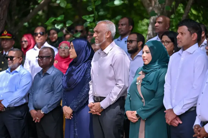 ރާއްޖޭގައި އިސްލާމް ދީން ދަމަހައްޓަވަނީ ޑރ. މުއިއްޒުކަމަށް ދެއްކެވުން ހުއްޓާލައްވާ! ޤާނޫނުއަސާސީ އޮތްގޮތް ވަރަށް ސާފު!