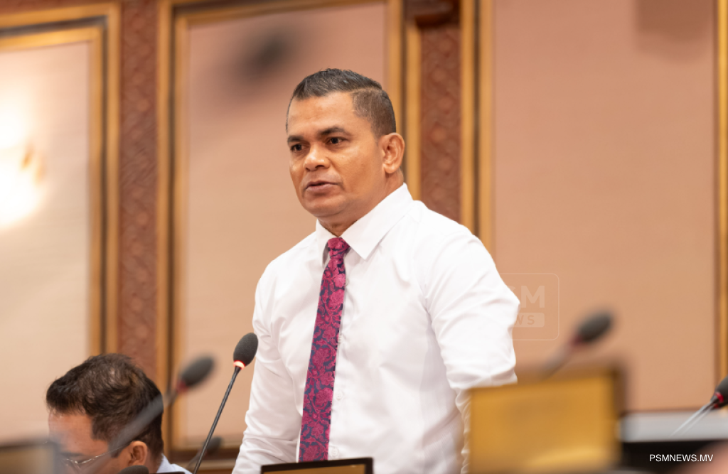 ޓެކްސް ނެގުމުގެ ޤާނޫނަށް ގެންނަނީ ނިޒާމީ ގޮތުން ގެނެވޭ އިންޤިލާބީ ބަދަލެއް: މެންބަރުން