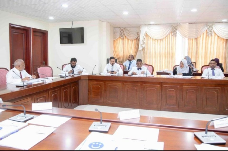 އެލްޖީއޭގެ ބޯޑަށް ދެ ބޭފުޅަކު އައްޔަންކުރަން ކޮމިޓީން ރުހުންދީފި