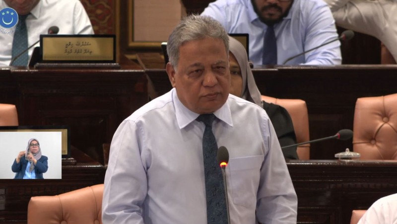 ކީރިތި ގުރުއާން އާއި މަޖިލީހަށް ހުށަހެޅޭ ބިލްތައް ހަމަހަމަވާކަމަށް ދޭހަވާ މޭރުމަކުން މަޖިލީހުގެ ނައިބު ރައީސް ސަލީމް ވާހަކަދައްކަވައިފި
