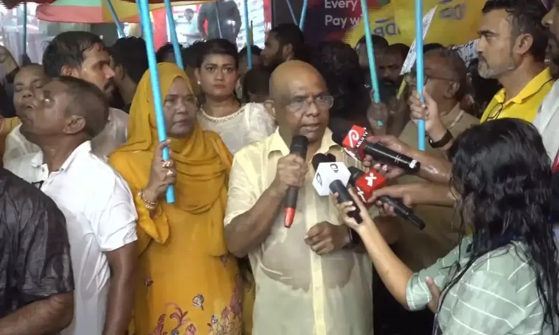 ރައީސް މުއިއްޒުގެ ސަރުކާރުން ރައްޔިތުންނަށް އެދޭ ހެވެއް ނެތް، ދަނީ އިނދަޖައްސަމުން: ޝާހިދު