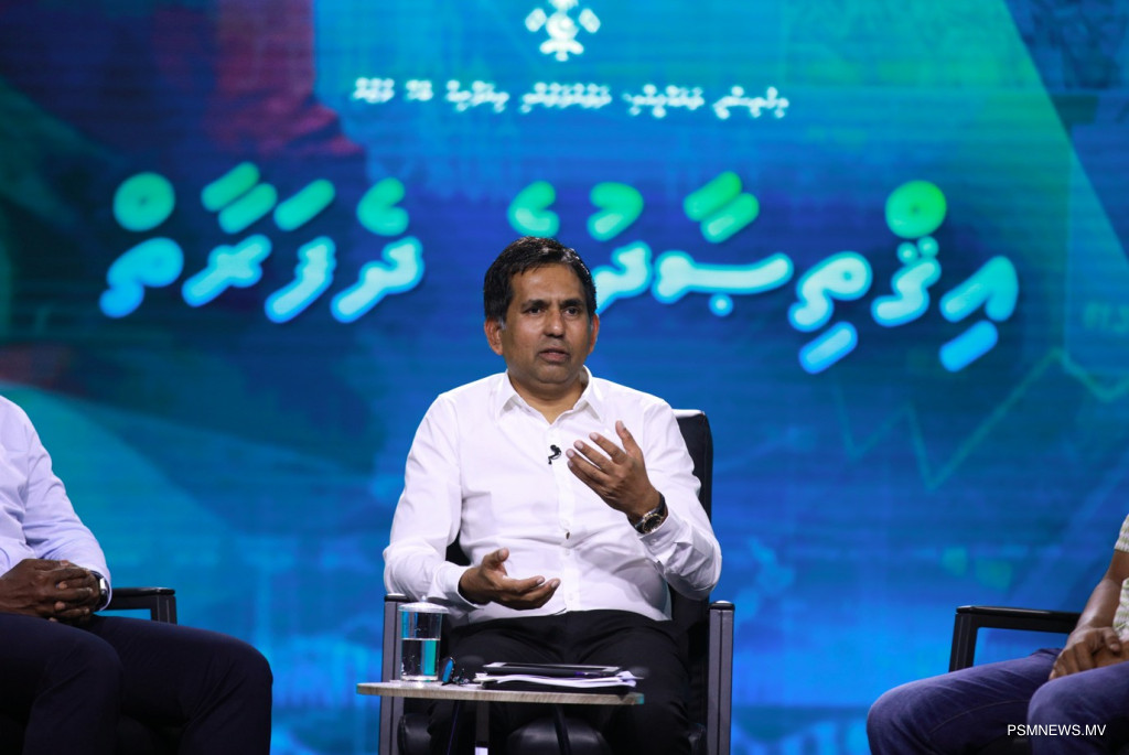 "އިޤްތިޞާާދީ ދަތިތަކާއެކުވެސް ރައްޔިތުންނަށް ޑޮލަރު ދޫކުރާ މިންވަރު އިތުރު"
