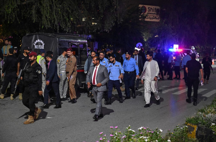ކޯޓު އަމުރަށް އިމްރާން ޖަލުން ހޮސްޕިޓަލަށް ގެންގޮސްފި