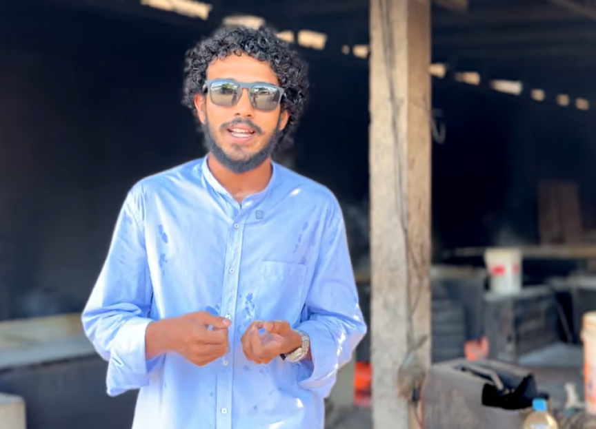 ކިޔަވައިދެމުން، ރިހާކުރާއި ވަޅޯމަސް ވެސް ތައްޔާރުކުރަމުން މުޅިން ވެސް ފައިދާ