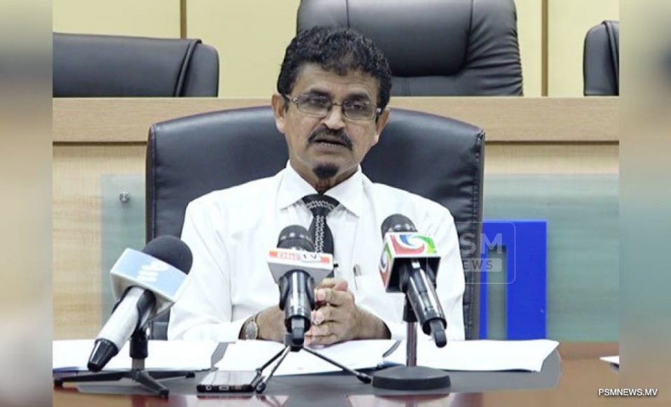 އިންފޮމޭޝަން ކޮމިޝަނަރުކަމަށް ފުރަަތަމަ ކޮމިޝަނަރު އަޒީގެ ނަން މަޖިލިހަށް