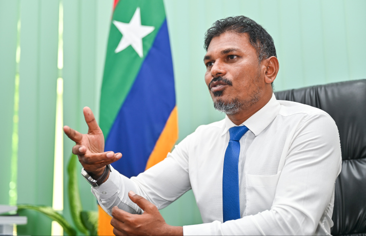 ތިނަދޫގެ އާބާދީ އޮޅުވާލި ކަމަށް ބުނާ މައްސަލާގައި ސައުދުގެ މައްޗަށް ދައުވާކޮށްފި