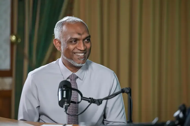 ވައުދާ އެއްގޮތަށް ނޫސްވެރިންނާ ބައްދަނުކުރައްވާ، 2 މަހަށް ފަހު، އެ ވައުދު ފުއްދަވަމުން ގެންދަވާ ކަމަށް ވިދާޅުވެ ރައީސް ބޮޑު ދޮގެއް ހައްދަވައިފި