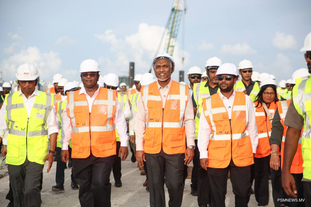 "ތިލަމާލެ ބުރިޖުން ހާމަވަނީ މަޝްރޫޢުތައް އަވަސްކުރުމަށް ދޭ އިސްކަން"