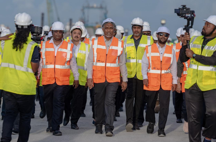 ރައީސް ފުރަތަމަ ފަހަރަށް މާލެ އިން ވިލިމާލެއަށް ފައިމަގުގައި!