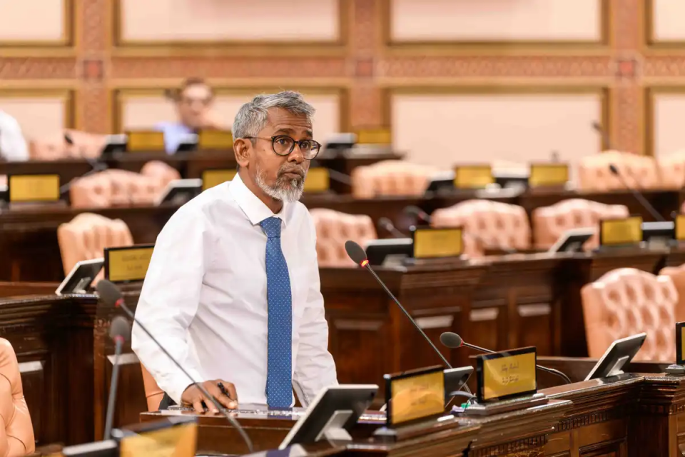 ިމައިގަނޑު ކަންބޮޑުވުމަކީ މަޝްވަރާ ނުކޮށް ނިންމުންތައް ނިންމުން: ޒިޔާދު