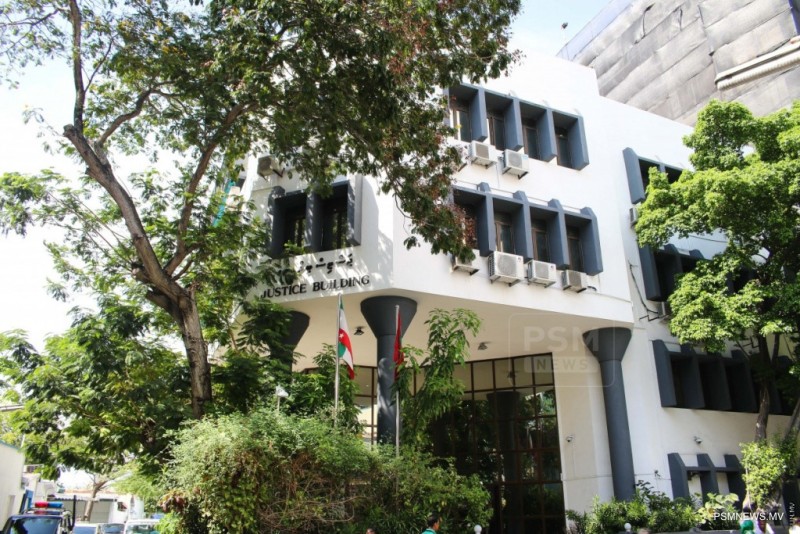 އަސްކޮއި ގްރޫޕަށް ފައިސާ ދެއްކި ބަޔަކަށް 155،700 ރުފިޔާ ދޭން ހުކުމްކޮށްފި