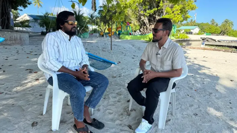 "ސިޔާސީ މަގާމުތަކަށް ބޮޑު މުސާރަދޭއިރު، ކައުންސިލްތަކުގެ ވަޒީފާ ހިފެހެއްޓުމަކީ ދެކޮޅުޖެހޭ ކަމެއް ނޫން"