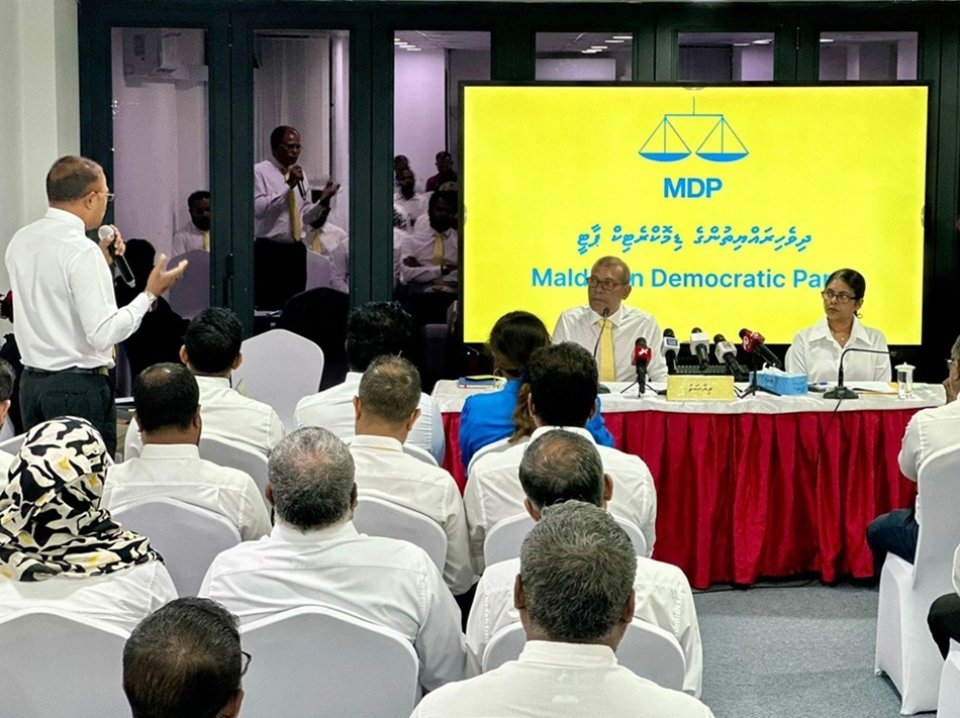 މައްސަލަތައް ހައްލުކުރުމަށް ސަރުކާރުން އުޒުރުވެރިވާނަމަ ސިލްސިލާ ހަރަކާތްތަކެއް އެމްޑީޕީން ކުރިޔަށްގެންދަނީ