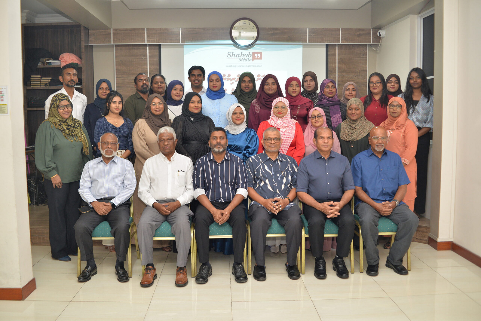 ޝަހީބު މީޑިއާގެ ތަމްރީނު ޕްރޮގްރާމް ނިންމައި 25 ބައިވެރިންނަށް ސެޓްފިކެޓް ދީފި