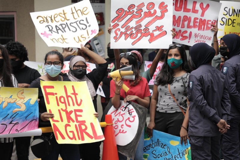 13 އަހަރުގެ އަންހެން ކުއްޖަކަށް ޖިންސީ ގޯނާ ކުރިކަމުގެ ތުހުމަތުގައި 41 އަހަރުގެ ދިވެހި ފިރިހެނަކު ހައްޔަރުކޮށްފި
