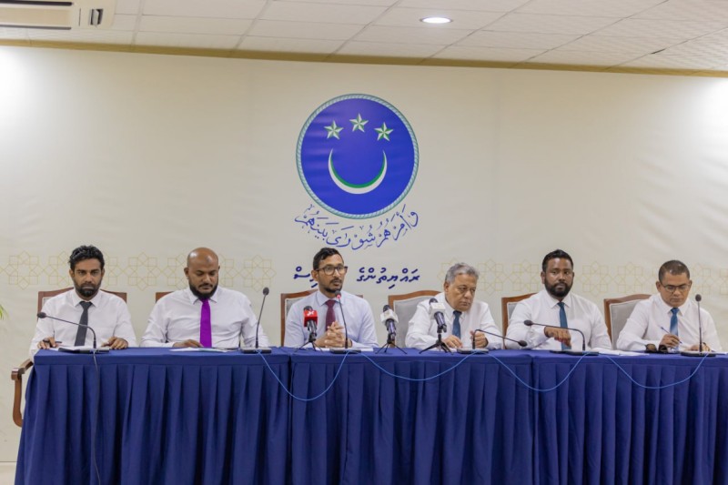 މަޖިލީހުގައި ސިއްރު އިންގިލާބެއް ހިނގާ ކަމަށް ވިދާޅުވުމުން، ޕީއެންސީ މެންބަރުންގެ ރައްދު ޔާމީނަށް
