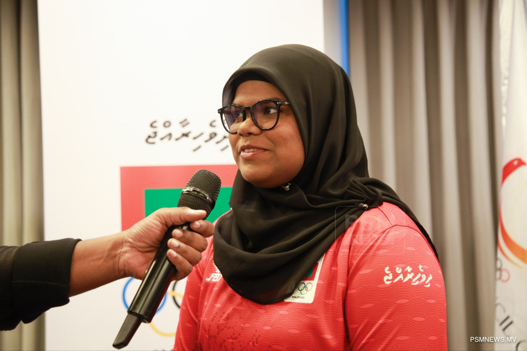 އޭޝިއަން ގޭމްސްގައި ރާއްޖޭގެ ދިދަ އުފުލާލުމުގެ ޝަރަފު މުންސިފާއި އީޝަލްއަށް