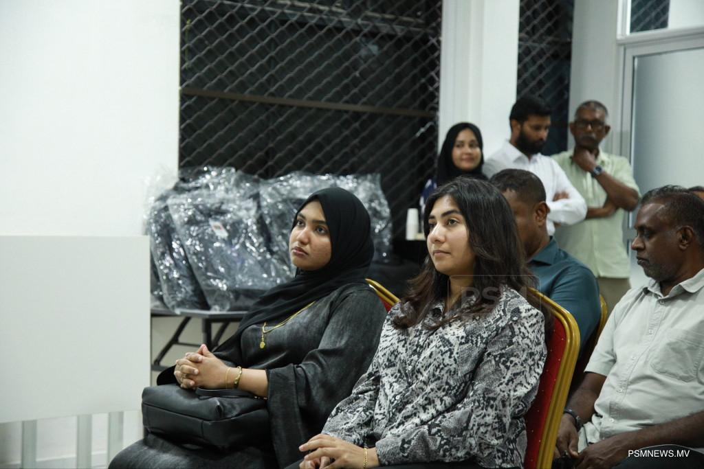 ޗެސް އޮލިމްޕިއާޑަށްދާ ޤައުމީ ޓީމާ ޖާޒީ ހަވާލުކޮށްފި