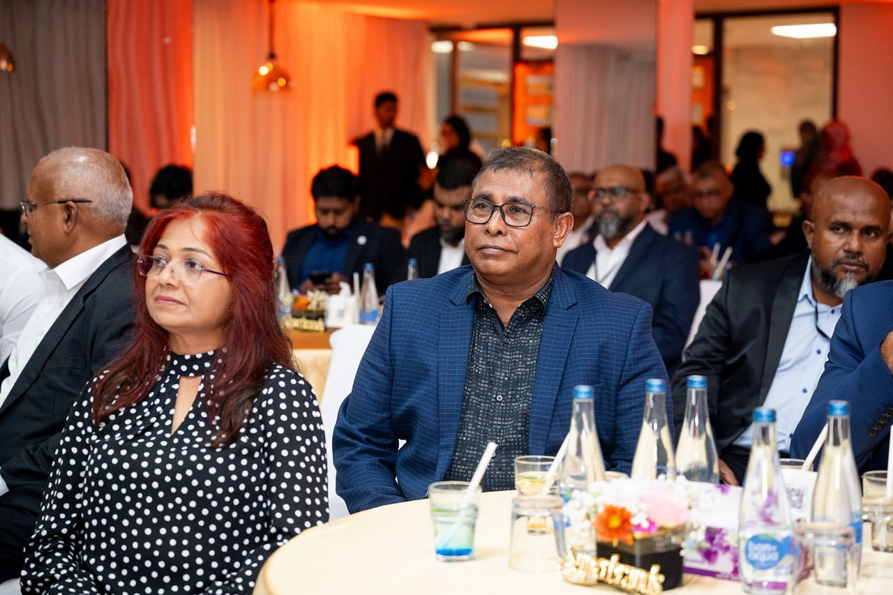 ދުނިޔޭގެ މަޝްހޫރު "ސްޕަބްރޭންޑްސް" ރާއްޖޭގައި ރަސްމީކޮށް ލޯންޗުކޮށްފި