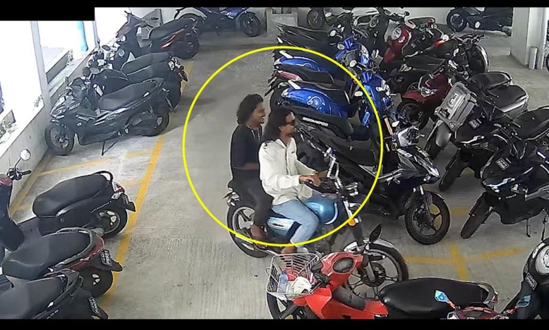 ހެލްމެޓެއް ވަގަށް ނެގި މައްސަލައިގައި ދެ މީހަކު ހޯދަން ވީޑިއޯ އާއްމުކޮށްފި