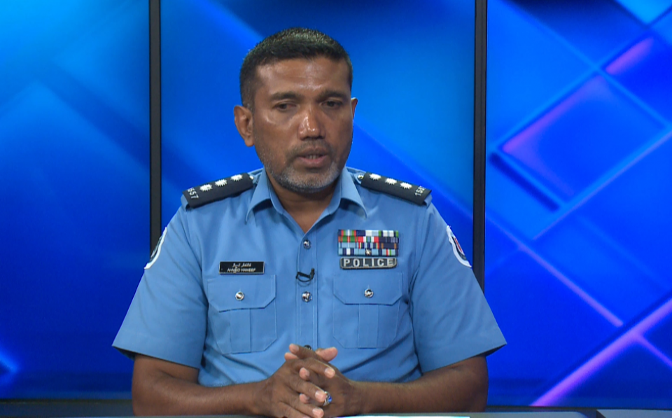 އެކްސިޑެންޓު ޕްރޯން އޭރިއާތައް އަންގައިދޭ ބޯޑުތައް ބަހައްޓަނީ