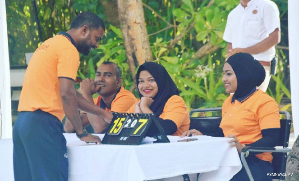 ބައިނަލްއަޤްވާމީ ބީޗް ވޮލީ މުބާރާތެއްގެ ފުރަތަމަ އަންހެން ރެފްރީއަކަށް އާއިދާ