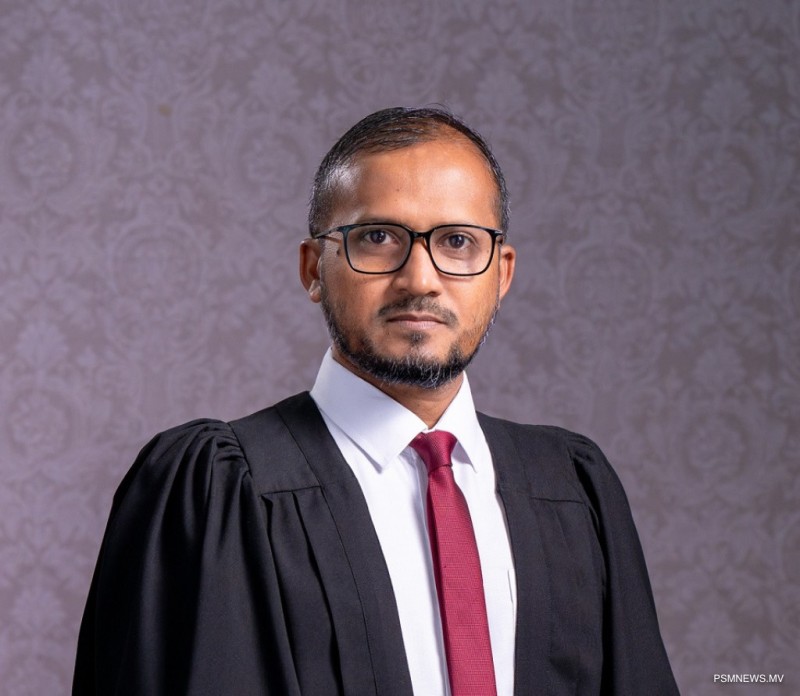 ހައިކޯޓުގެ ފަނޑިޔާރު އިބްރާހިމް މާހިރު ޝަރަފުވެރިކަމާއެކު ރިޓަޔަރ ކުރައްވައިފި