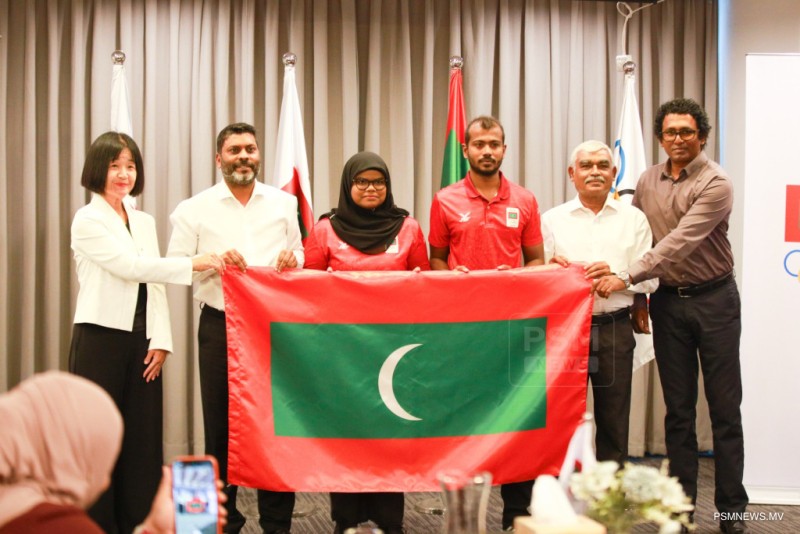 އޭޝިއަން ގޭމްސްގައި ރާއްޖޭގެ ދިދަ އުފުލާލުމުގެ ޝަރަފު މުންސިފާއި އީޝަލްއަށް