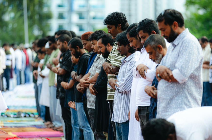 އިސްލާމީ ޝަރީއަތާ އެއްގޮތަށް ގާނޫނުތައް ހަދައި، ތަންފީޒީ ނިޒާމެއް ބައްޓަން ކުރަން ޖެހޭ: ޚުތުބާ
