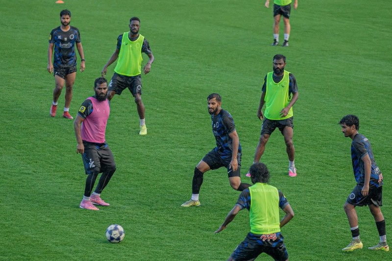 ދިވެހި ޕްރިމިއާ ލީގުގެ ތާރީޚީ ދުވަހެއް: ފުރަތަމަ ފަހަރަށް އެއް ދުވަހެއްގައި 3 މެޗު