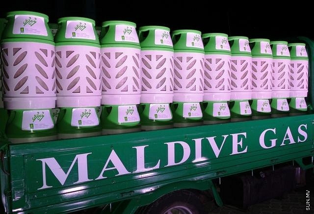 ގޭސް ފުޅިއެއް ވަގަށް ނެގި ދިވެއްސަކު ހަ މަހަށް ޖަލަށް