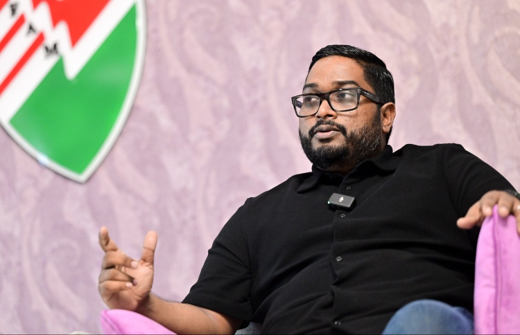 ފީފާ އިން ބައްސާމް އުމުރަށް ފުޓްބޯޅައިން ސަސްޕެންޑްކޮށްފި