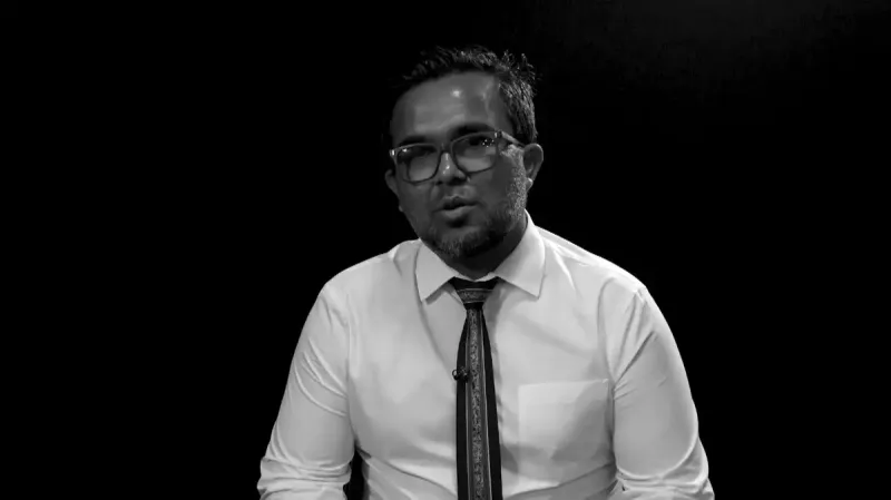 އެމްޓީސީސީ އިން ދިއްގަރު ބިން ހިއްކުމުގެ މަޝްރޫއު ނިމިފައިވާ ކަމަށް ބުނި ނަމަވެސް ރަށުގެ ރައްޔިތުންނަށް އެ މަސައްކަތް ނިމުނު ތަނެއް ނުފެނޭ: އިހުސާން