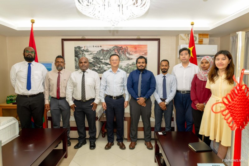 ސިނަމާލެ ބްރިޖުގެ މެއިންޓެނެސްއާ ގުޅޭ ތަމްރީނަކަށް ވުޒާރާގެ ޓީމެއް ޗައިނާއަށް