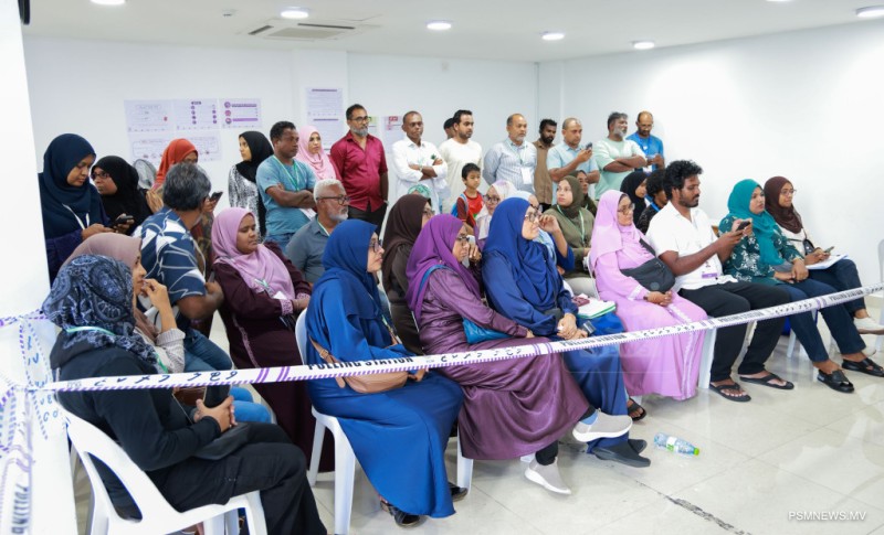 ޑިމޮކްރަސީއަށް އަހުލުވެރިވުމާއެކު، ސިޔާސީ ހަރުދަނާކަންވެސް ބޭނުންވޭ!