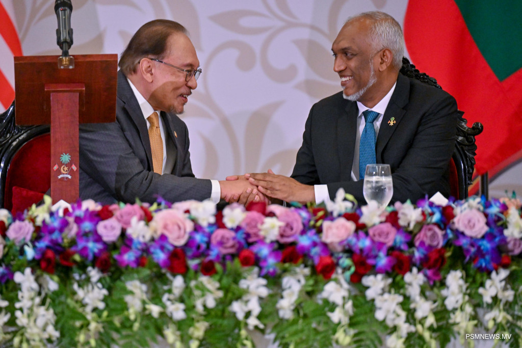 ނިމިނު ހަފުތާ: ހާރިޖީ ގުޅުން ބަދަހިކޮށް، ބޮޑު ދަރަންޏެއް ދެއްކުން