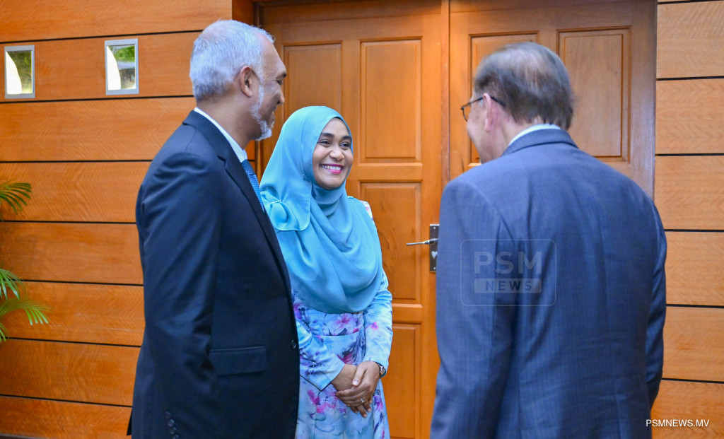 ރައީސް މުޢިއްޒަކީ ޙައްޤު ބަސްބުނުމުގައި ސާބިތުވެ ހުންނެވި ހަރުދަނާ ލީޑަރެއް: އަންވަރު
