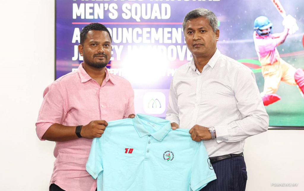 ޤައުމީ ކްރިކެޓް ސްކޮޑް އެކުލަވާލައިފި